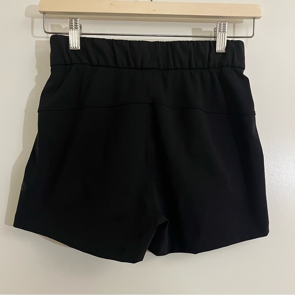 Lululemon On the Fly Short *2.5" Black 2 - Picture 12 of 16